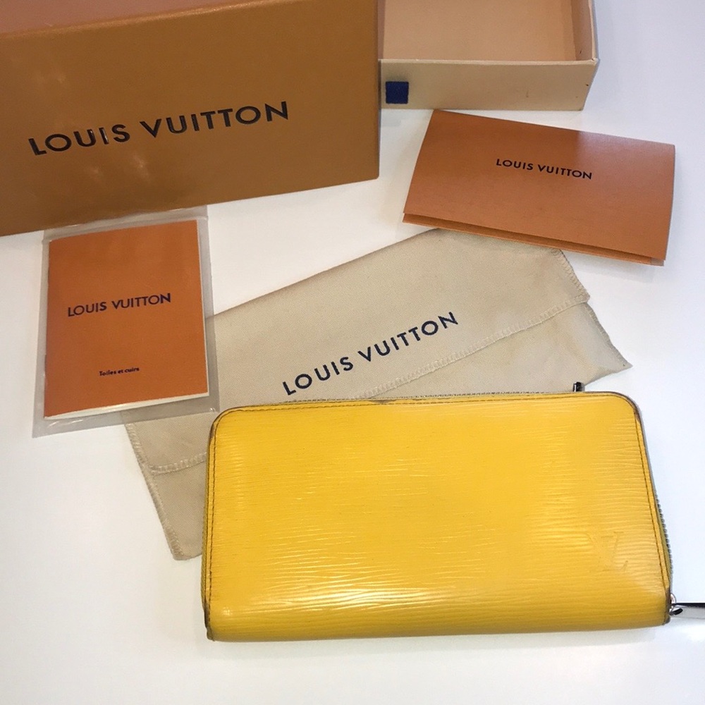 LOUIS VUITTON Zippy Long Wallet Epi Leather Mimosa